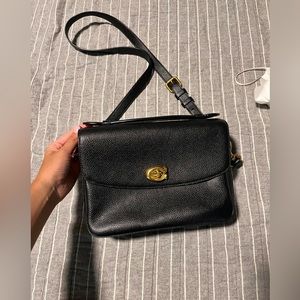 Coach purse. Barely used & great condition!